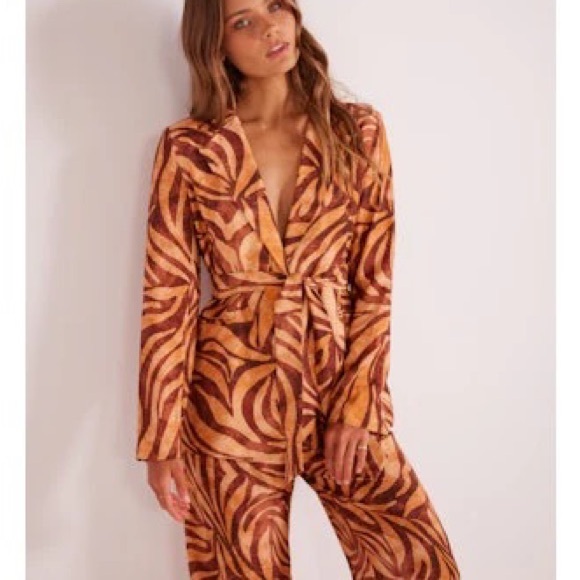 Mink Pink Goldie Wide Leg Pants - Picture 3 of 5